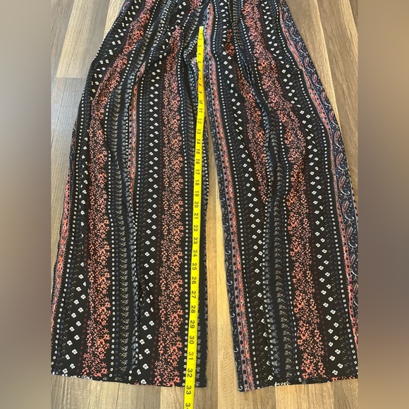 Thread Story Geo Print 2 Piece Halter and Split Leg Wide Jumpsuit/Romper SZ M/L - Picture 11 of 15